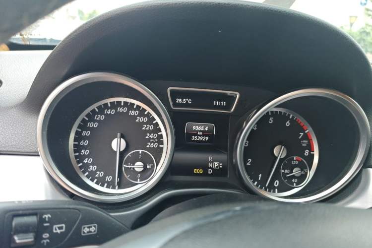 Used Mercedes-Benz M-Class 2014 ML 320 4MATIC Instrument Cluster