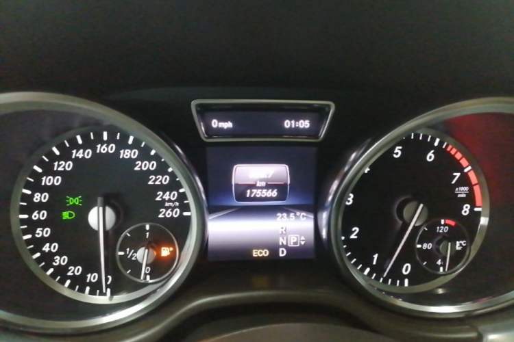 Used Mercedes-Benz M-Class 2014 ML 320 4MATIC Instrument Cluster