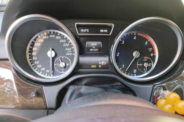 Used Mercedes-Benz M-Class 2014 ML 350 CDI 4MATIC Instrument Cluster