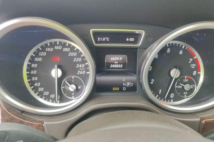 Used Mercedes-Benz M-Class 2014 ML 400 4MATIC Dynamic Model Instrument Cluster