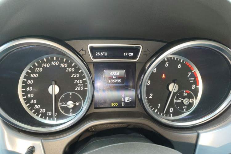 Used Mercedes-Benz M-Class 2014 ML 320 4MATIC Instrument Cluster