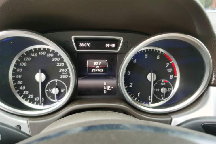 Used Mercedes-Benz M-Class 2014 ML 320 4MATIC Instrument Cluster