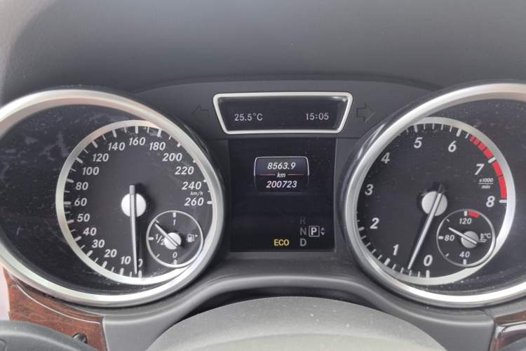 Used Mercedes-Benz M-Class  Instrument Cluster