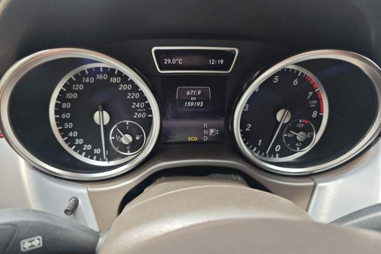 Used Mercedes-Benz M-Class 2014 ML 320 4MATIC Instrument Cluster