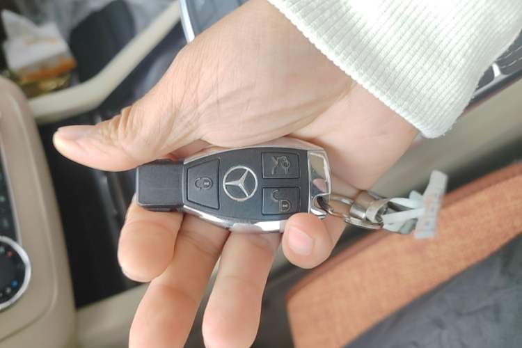 Used Mercedes-Benz M-Class 2014 ML 350 CDI 4MATIC Interior 1