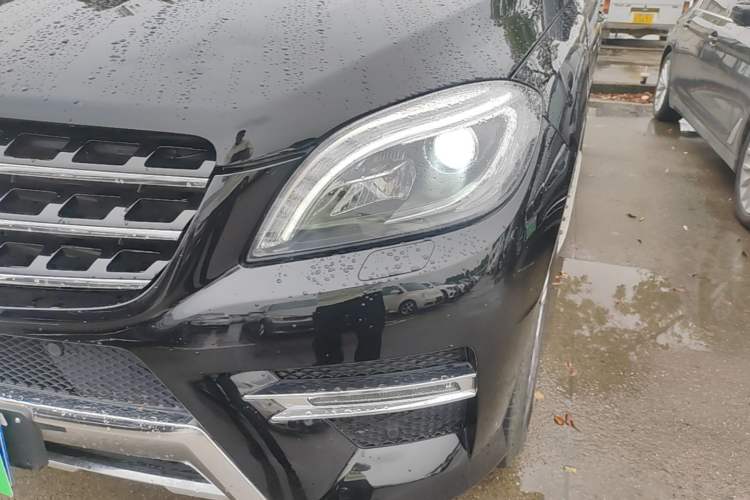 Used Mercedes-Benz M-Class 2014 ML 350 CDI 4MATIC Left Front Headlight