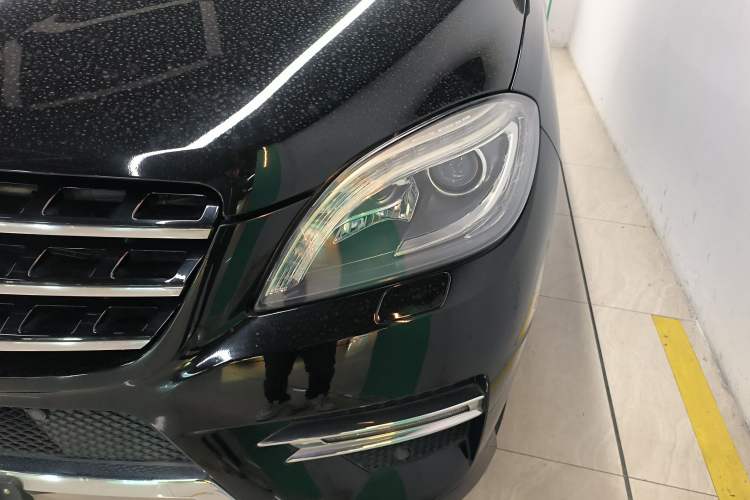 Used Mercedes-Benz M-Class 2014 ML 320 4MATIC Left Front Headlight