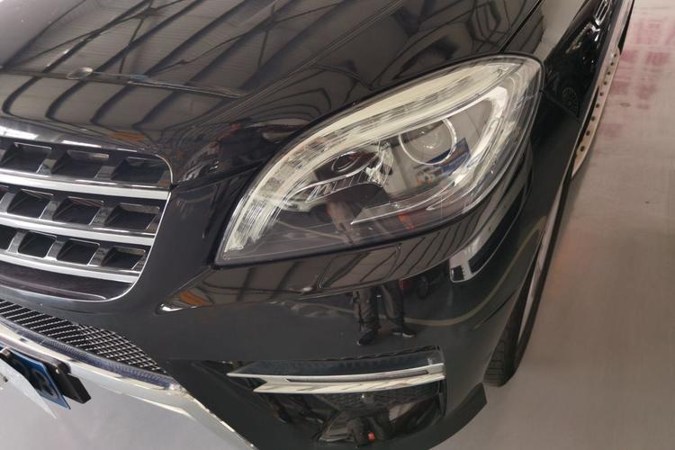 Used Mercedes-Benz M-Class 2014 ML 400 4MATIC Dynamic Model Left Front Headlight