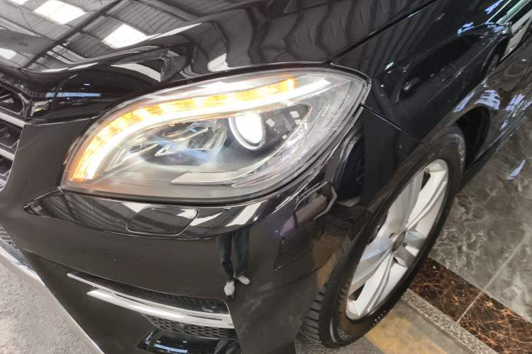 Used Mercedes-Benz M-Class 2014 ML 350 CDI 4MATIC Left Front Headlight
