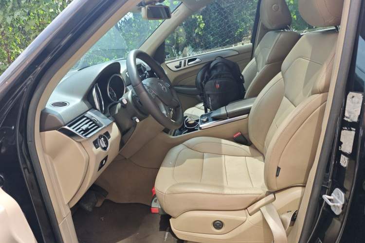 Used Mercedes-Benz M-Class 2014 ML 320 4MATIC Left Front Seat