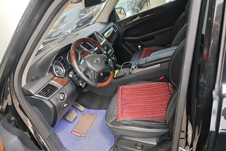 Used Mercedes-Benz M-Class 2014 ML 400 4MATIC Luxury Model Left Front Seat