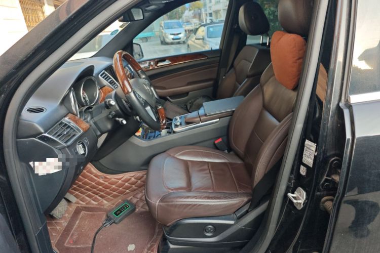 Used Mercedes-Benz M-Class 2014 ML 400 4MATIC Luxury Model Left Front Seat