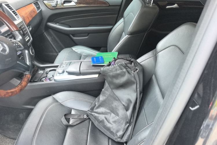 Used Mercedes-Benz M-Class 2014 ML 400 4MATIC Luxury Model Left Front Seat