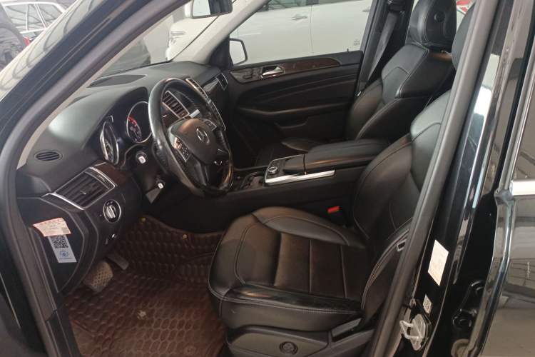 Used Mercedes-Benz M-Class 2014 ML 350 CDI 4MATIC Left Front Seat