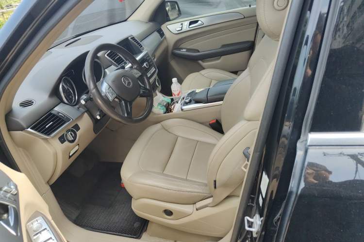 Used Mercedes-Benz M-Class 2014 ML 320 4MATIC Left Front Seat