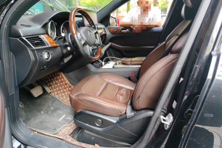 Used Mercedes-Benz M-Class 2014 ML 400 4MATIC Luxury Model Left Front Seat