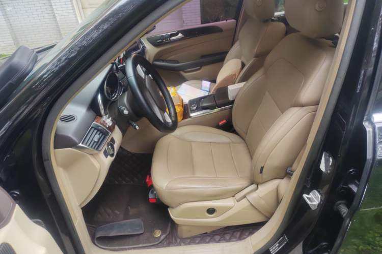 Used Mercedes-Benz M-Class 2014 ML 400 4MATIC Dynamic Model Left Front Seat