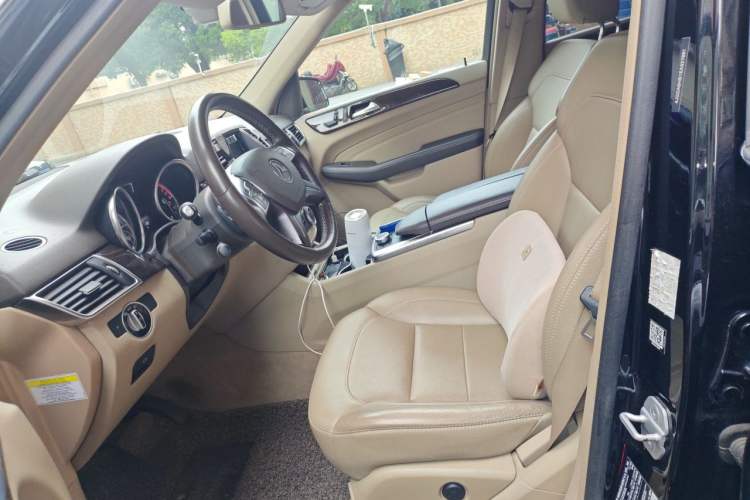 Used Mercedes-Benz M-Class  Left Front Seat