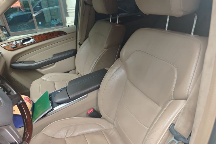 Used Mercedes-Benz M-Class 2014 ML 400 4MATIC Luxury Model Left Front Seat
