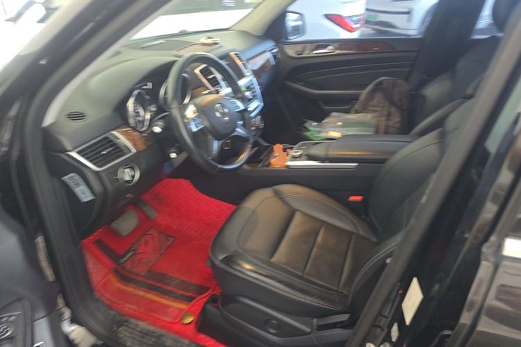 Used Mercedes-Benz M-Class 2014 ML 400 4MATIC Dynamic Model Left Front Seat