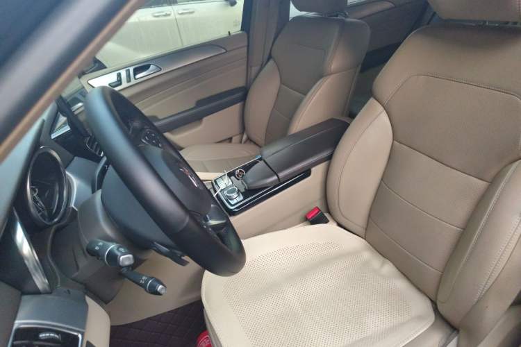 Used Mercedes-Benz M-Class 2014 ML 320 4MATIC Left Front Seat