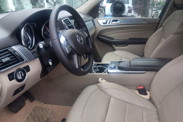 Used Mercedes-Benz M-Class 2014 ML 320 4MATIC Left Front Seat