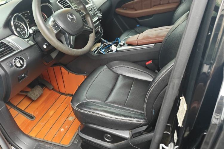 Used Mercedes-Benz M-Class 2014 ML 320 4MATIC Left Front Seat