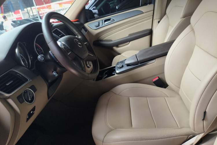 Used Mercedes-Benz M-Class 2014 ML 320 4MATIC Left Front Seat