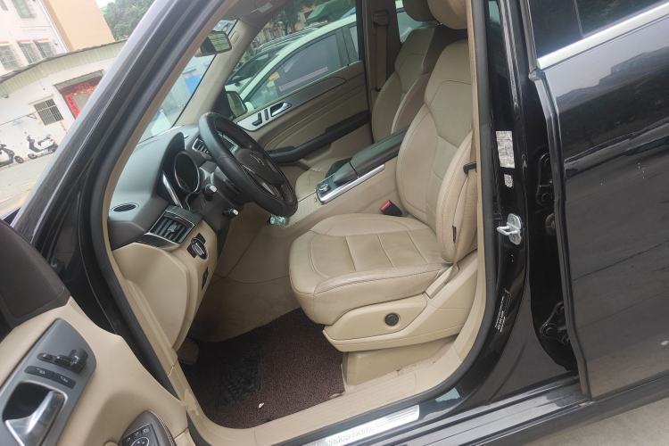 Used Mercedes-Benz M-Class 2014 ML 320 4MATIC Left Front Seat
