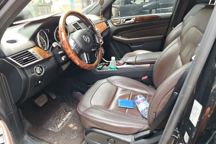 Used Mercedes-Benz M-Class 2014 ML 400 4MATIC Luxury Model Left Front Seat