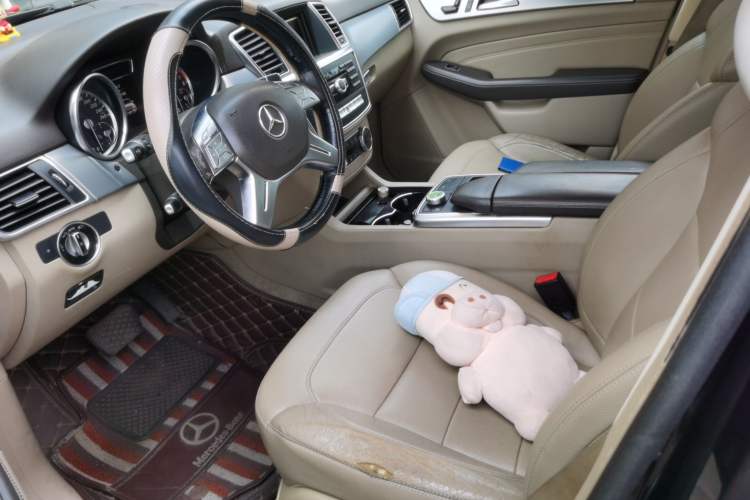 Used Mercedes-Benz M-Class 2014 ML 320 4MATIC Left Front Seat