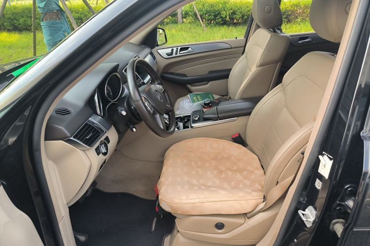 Used Mercedes-Benz M-Class 2014 ML 320 4MATIC Left Front Seat