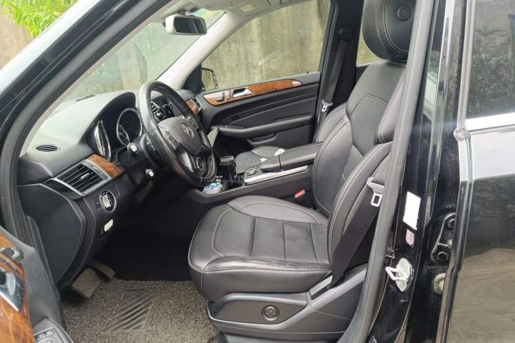 Used Mercedes-Benz M-Class 2014 ML 400 4MATIC Dynamic Model Left Front Seat