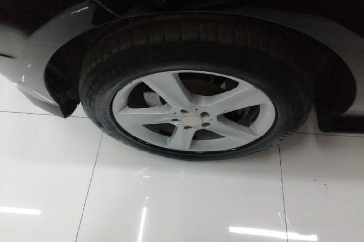 Used Mercedes-Benz M-Class 2014 ML 320 4MATIC Left Front Wheel Hub