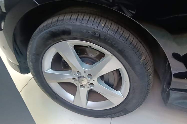 Used Mercedes-Benz M-Class 2014 ML 320 4MATIC Left Front Wheel Hub
