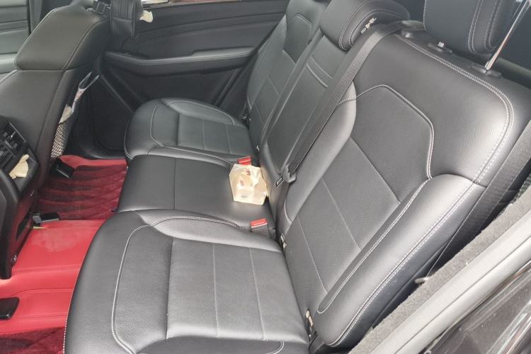 Used Mercedes-Benz M-Class 2014 ML 400 4MATIC Dynamic Model Left Rear Seat