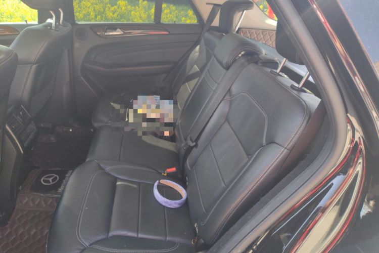 Used Mercedes-Benz M-Class 2014 ML 400 4MATIC Luxury Model Left Rear Seat