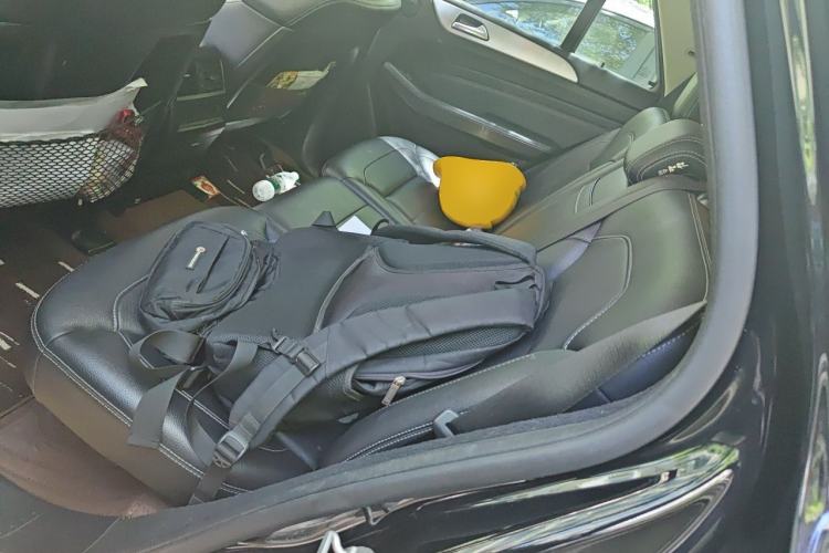 Used Mercedes-Benz M-Class 2014 ML 320 4MATIC Left Rear Seat