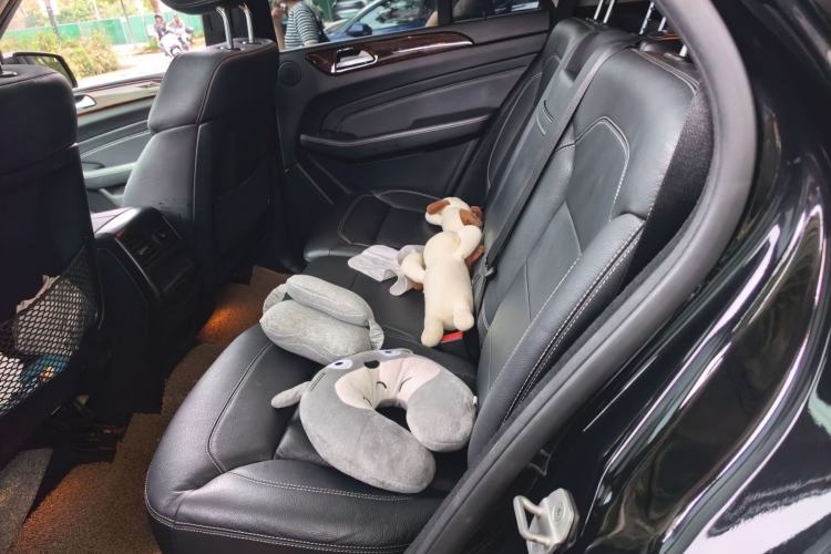 Used Mercedes-Benz M-Class 2014 ML 400 4MATIC Luxury Model Left Rear Seat