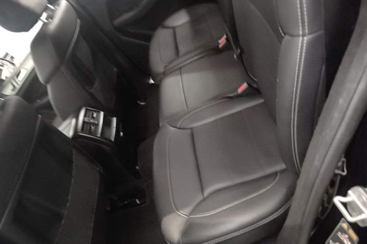 Used Mercedes-Benz M-Class 2014 ML 320 4MATIC Left Rear Seat