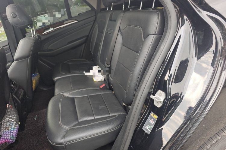 Used Mercedes-Benz M-Class 2014 ML 400 4MATIC Luxury Model Left Rear Seat