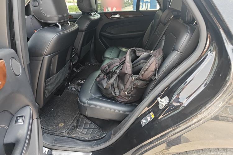 Used Mercedes-Benz M-Class 2014 ML 400 4MATIC Dynamic Model Left Rear Seat