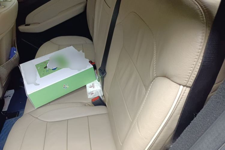 Used Mercedes-Benz M-Class 2014 ML 400 4MATIC Luxury Model Left Rear Seat