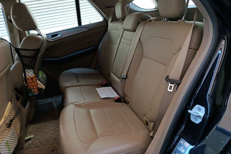 Used Mercedes-Benz M-Class 2014 ML 320 4MATIC Left Rear Seat