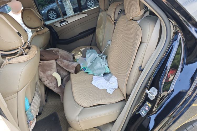 Used Mercedes-Benz M-Class 2014 ML 320 4MATIC Left Rear Seat
