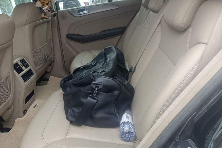 Used Mercedes-Benz M-Class 2014 ML 320 4MATIC Left Rear Seat