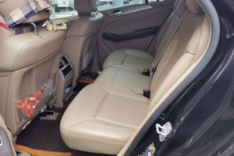 Used Mercedes-Benz M-Class 2014 ML 320 4MATIC Left Rear Seat