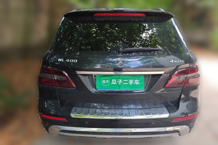 Used Mercedes-Benz M-Class 2014 ML 400 4MATIC Luxury Model Rear