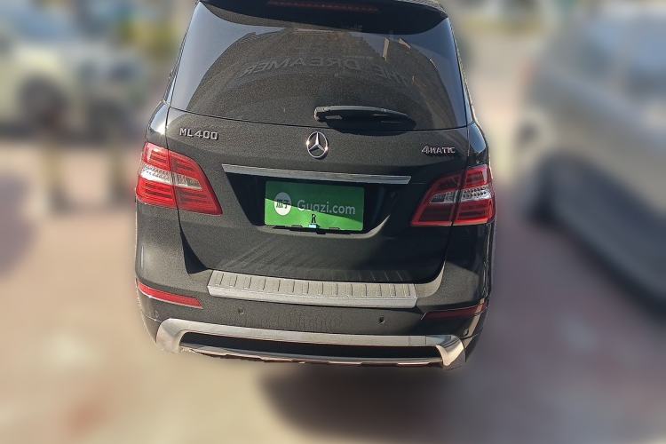 Used Mercedes-Benz M-Class 2014 ML 400 4MATIC Luxury Model Rear