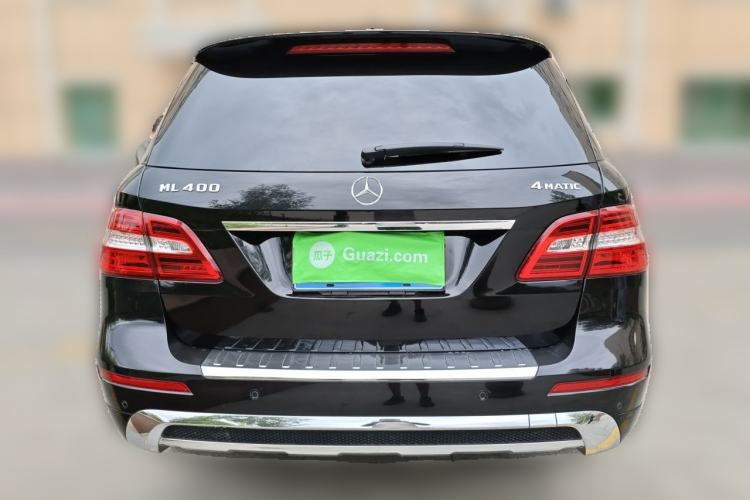 Used Mercedes-Benz M-Class 2014 ML 400 4MATIC Luxury Model Rear